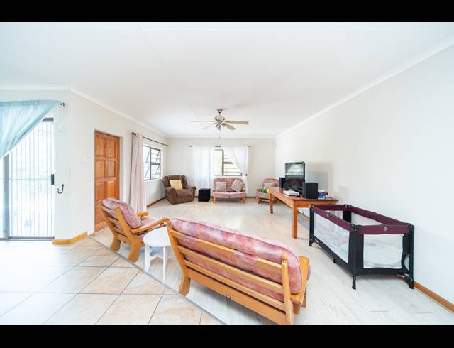 4 BEDROOM HOUSE FOR SALE IN DORCHESTER HEIGHTS